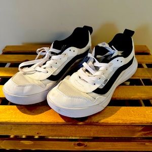 Men’s size 8 vans